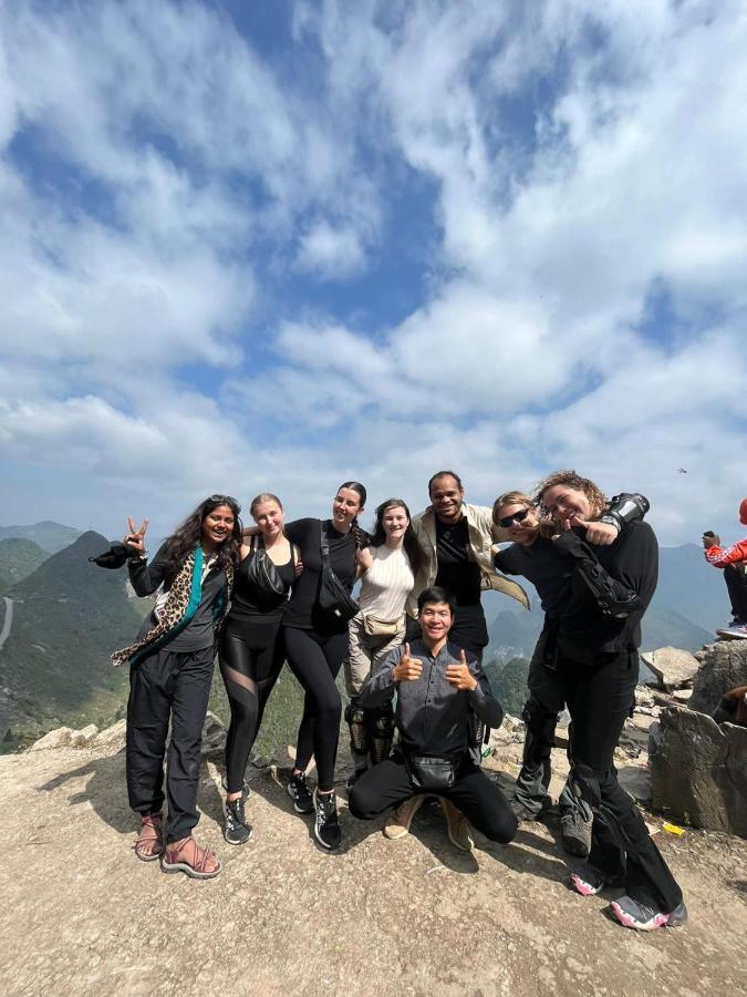Hg Hostel Provide Tours & Motorbikes Hà Giang Ngoại thất bức ảnh