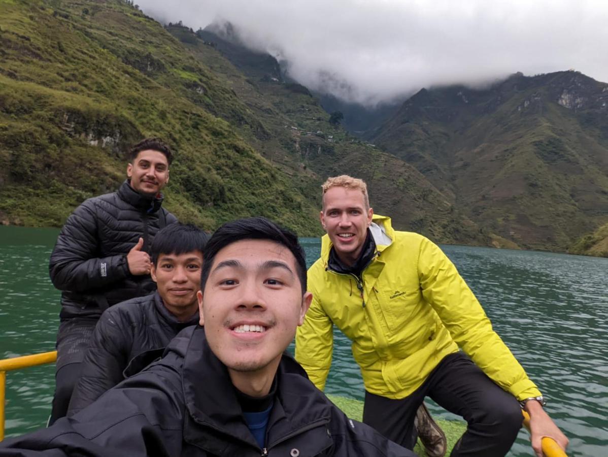 Hg Hostel Provide Tours & Motorbikes Hà Giang Ngoại thất bức ảnh